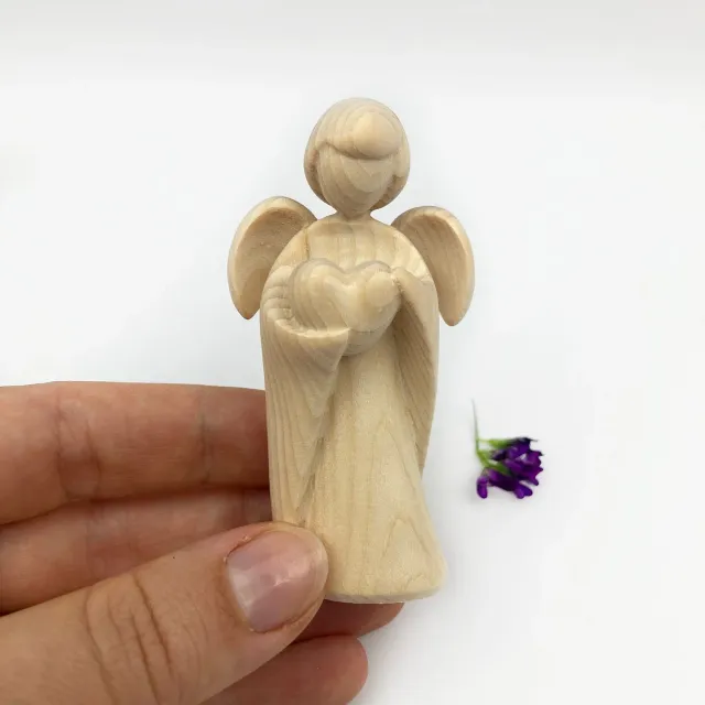 Scheichelbauer Schutzengel Herz Holzengel Zirbenholz 7,5 cm
