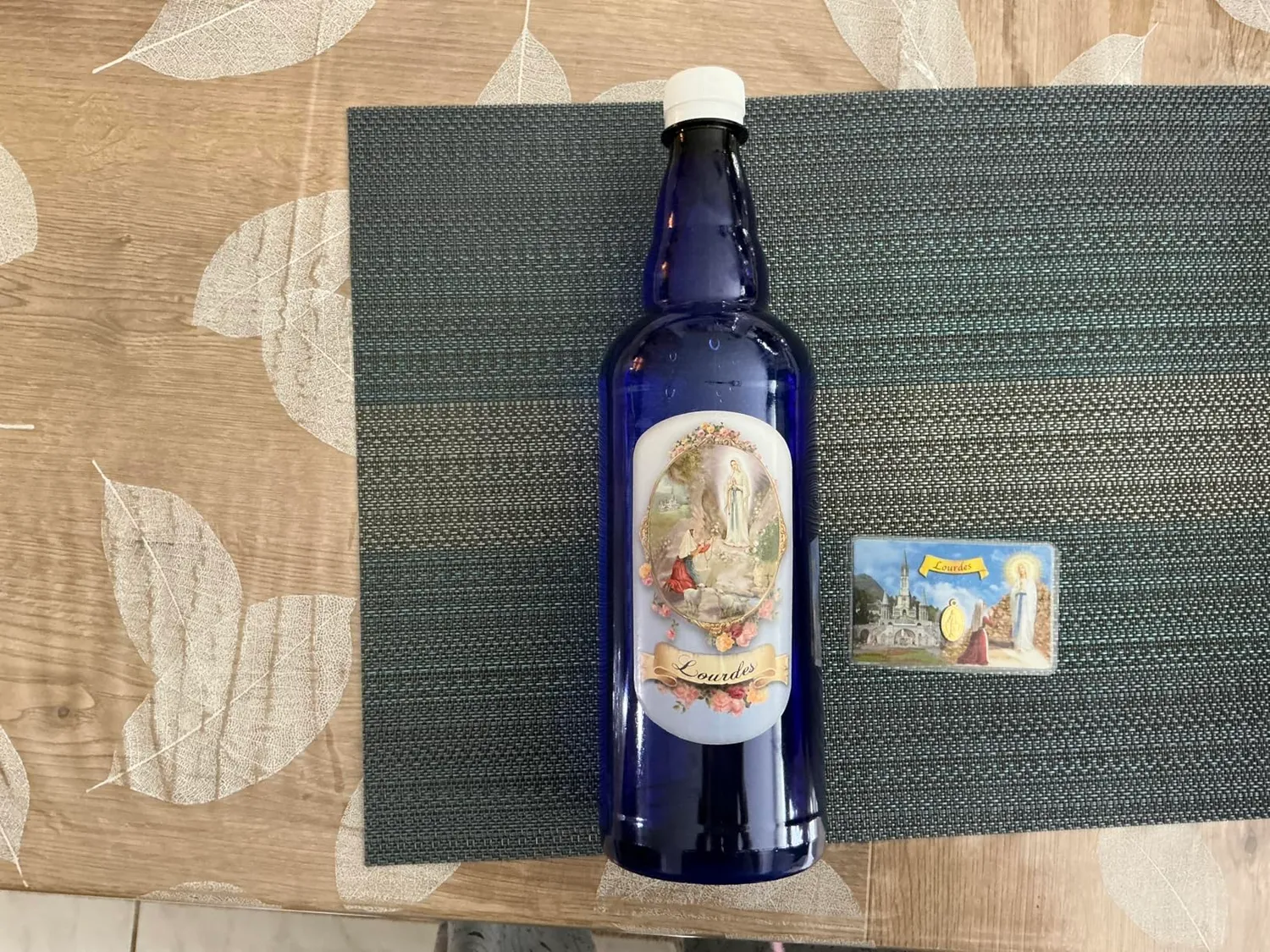 Palais du Rosaire Lourdes Wasserflasche 1 Liter blau Kunststoff