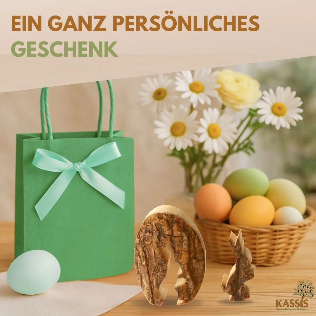 Kassis Osterhase im Ei Osterdeko Olivenholz mit Rinde